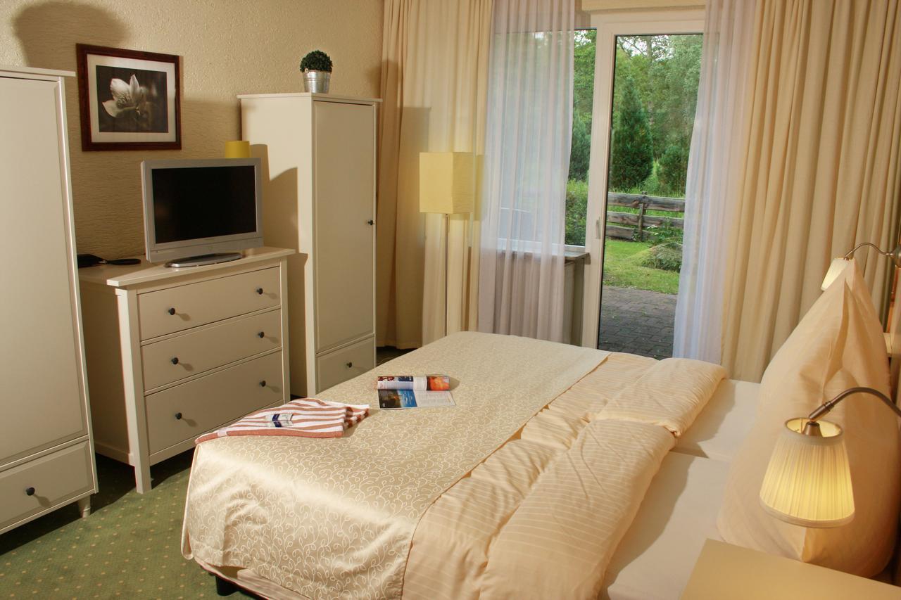 Landhaus Absalonshorst Hotel Groß Grönau Kamer foto
